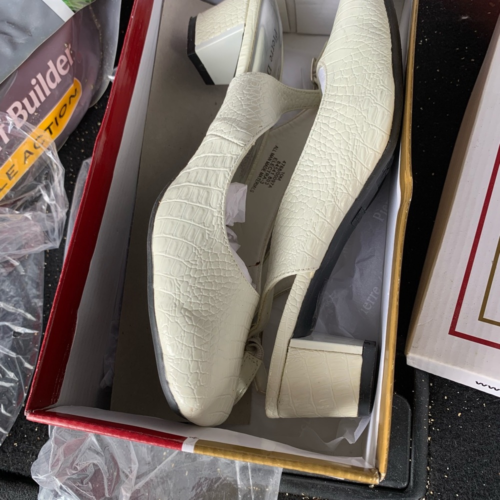 Elegant Cream Block Heel Shoes